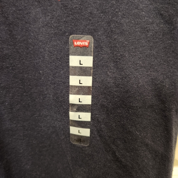 Levi's T-Shirt - Picture 4 of 4